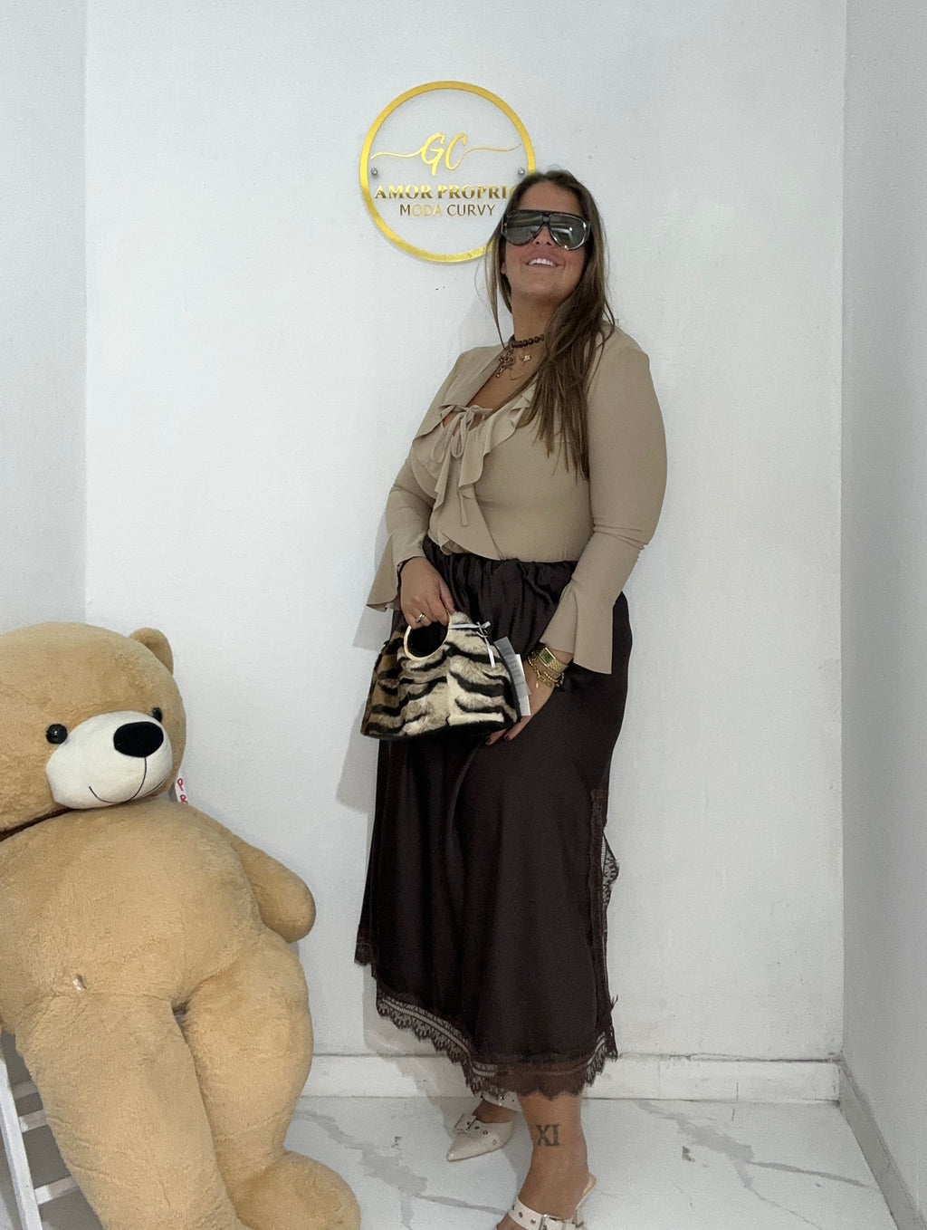 Gonna raso e merletto